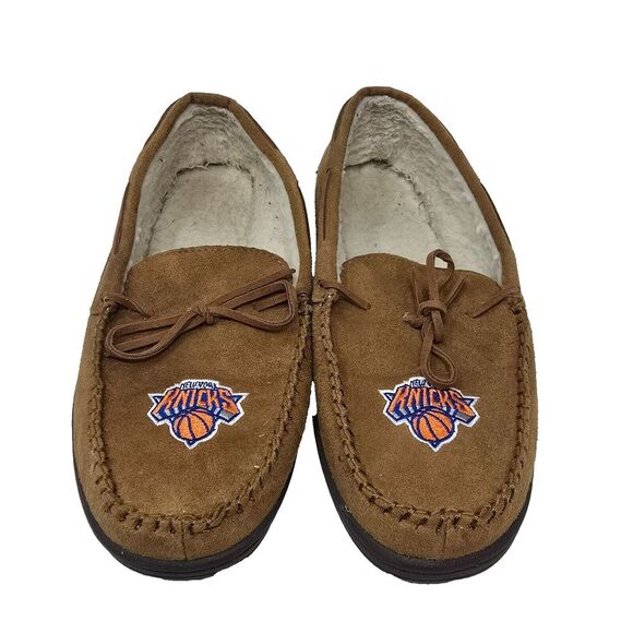 New York Knicks‎ Forever Collectibles FOCO Moccasin Slippers NBA Size Medium - Picture 1 of 6